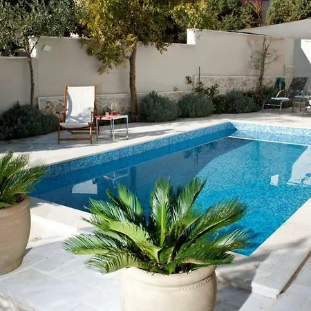 Villa Charming Layla With Pool Traù